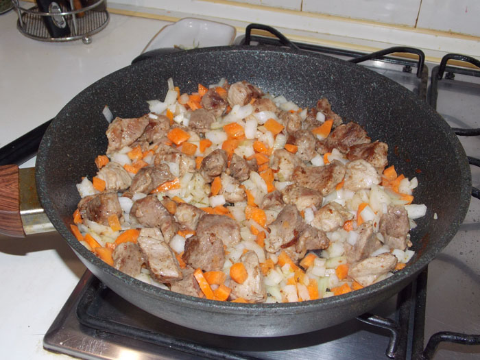 плов со свининой на сковороде рецепт