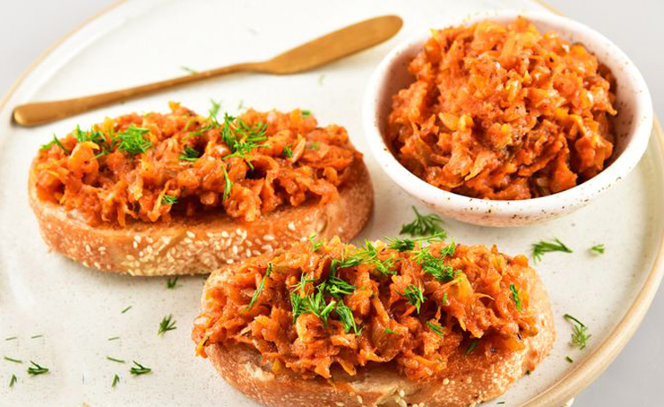икра из солёных огурцов