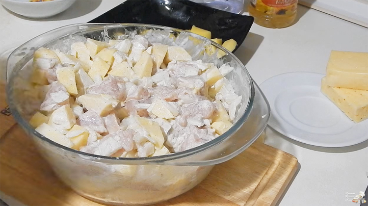 картошка с курицей в духовке