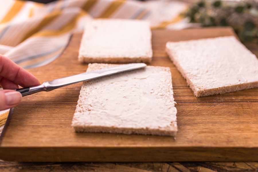 сэндвичи с сыром хохланд и ветчиной