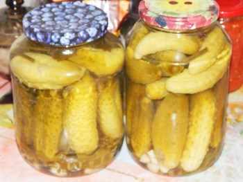 Маринованные огурцы на зиму. С эссенцией 70%. Как болгарские!