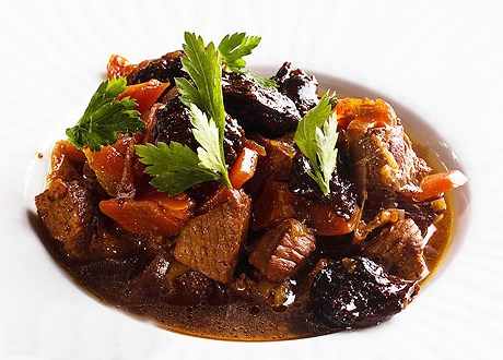 мясо тушеное с черносливом